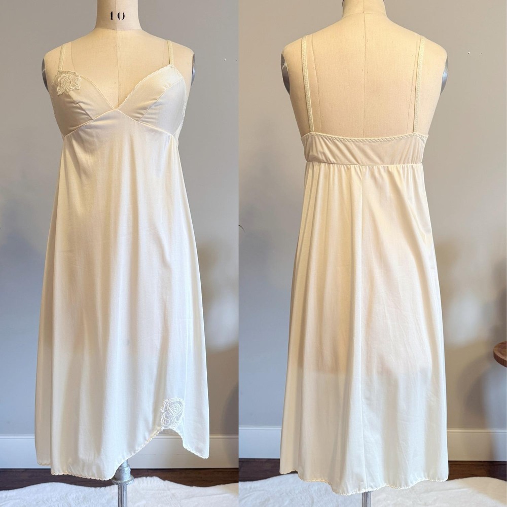 Kayser Ivory Nylon Full Slip Rose Applique Adjustable Straps Vintage 38 M Coquet